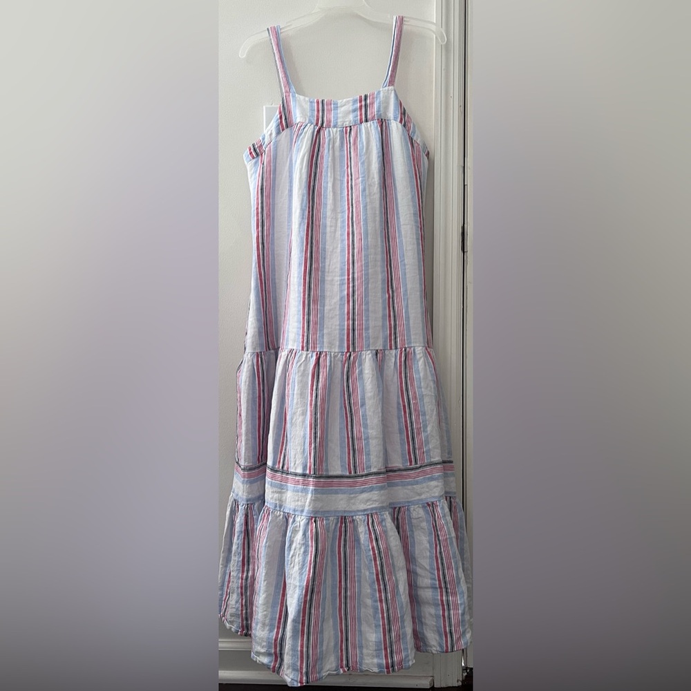 Crown & Ivy Blue Red Striped Maxi Sleeveless Dress Size S
Excellent Condition